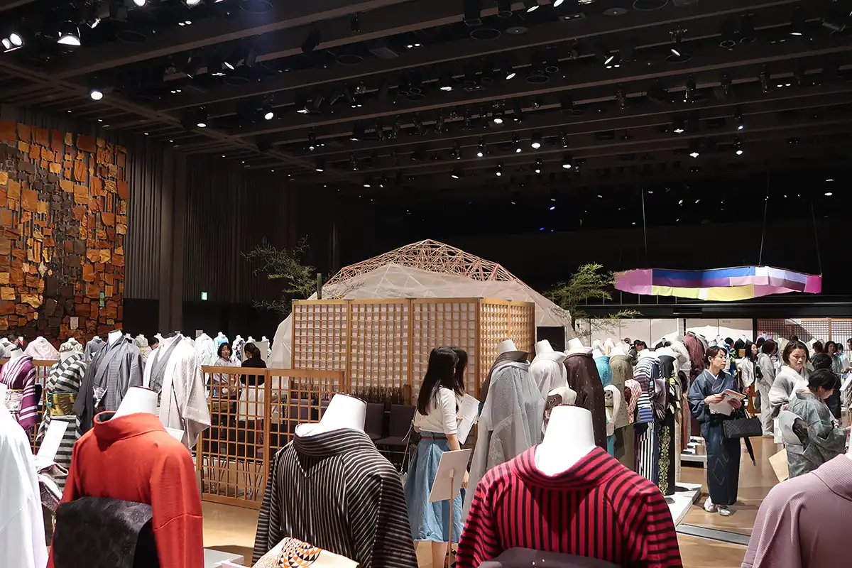 キモノスタイル200 会場の全体展示風景