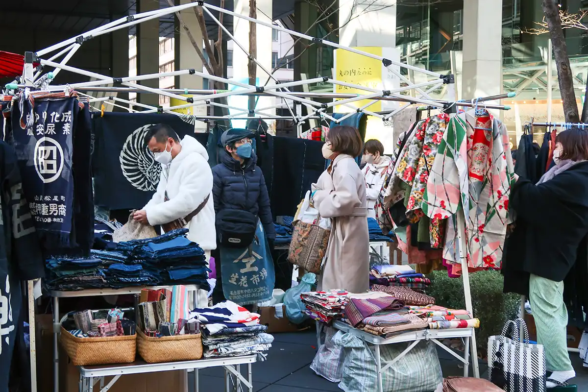 木綿や藍染め着物を多く扱うお店