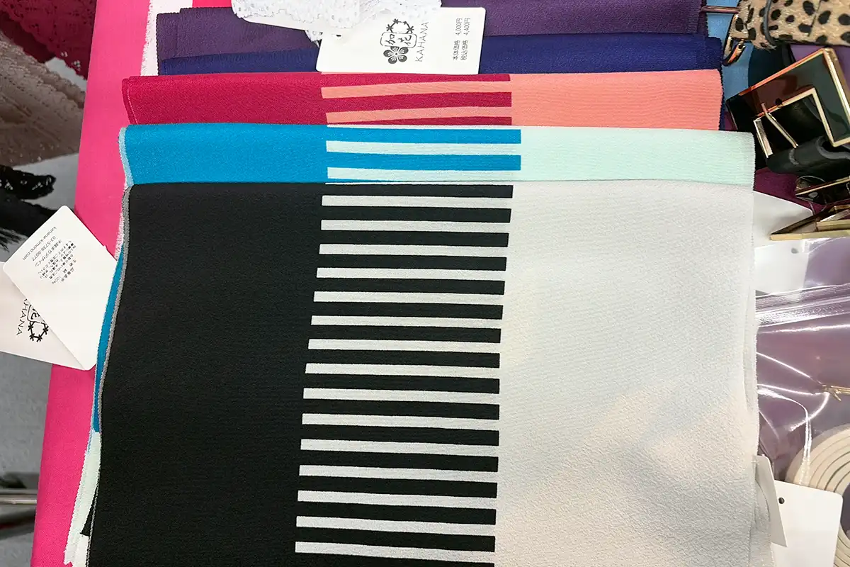 加花-KAHANAの縦ストライプ帯揚げのカラーバリエーション（購入を悩んだ候補）