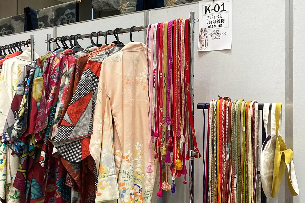 アンティーク&リサイクル着物marunaの売り場